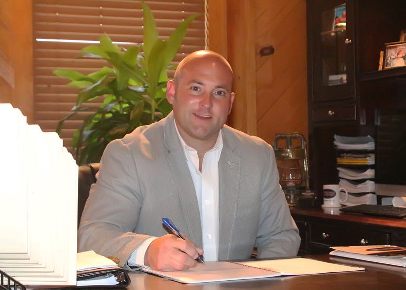 Land Listing Agent Photo