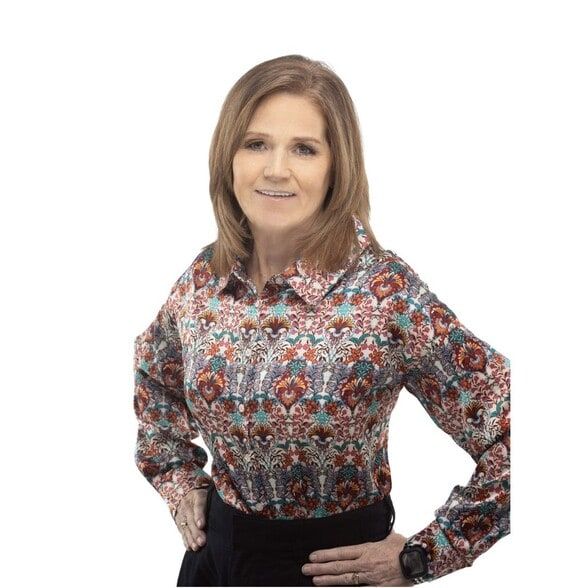 Land Listing Agent Photo