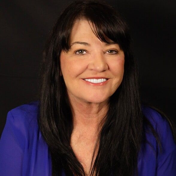 Land Listing Agent Photo