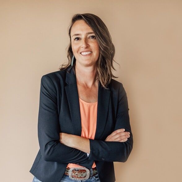 Land Listing Agent Photo