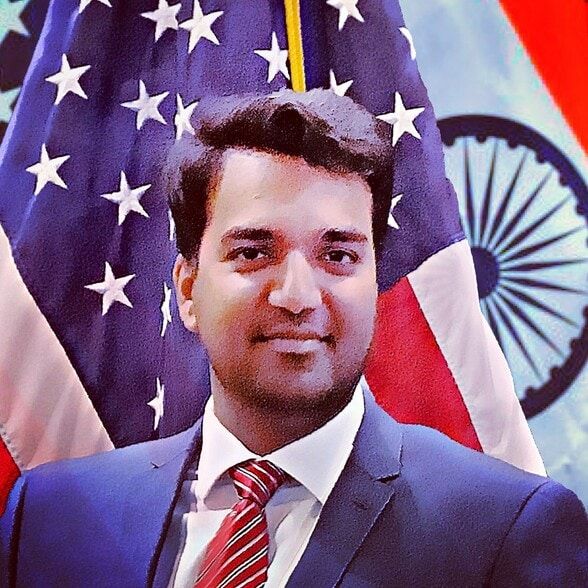 Land Listing Agent Photo