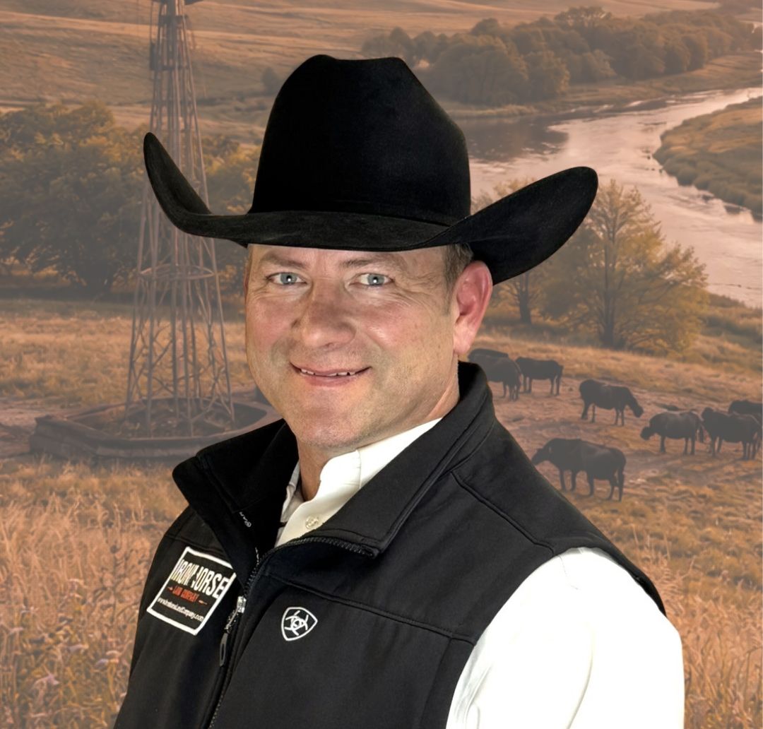 Land Listing Agent Photo