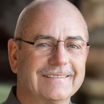 Land Listing Agent Photo