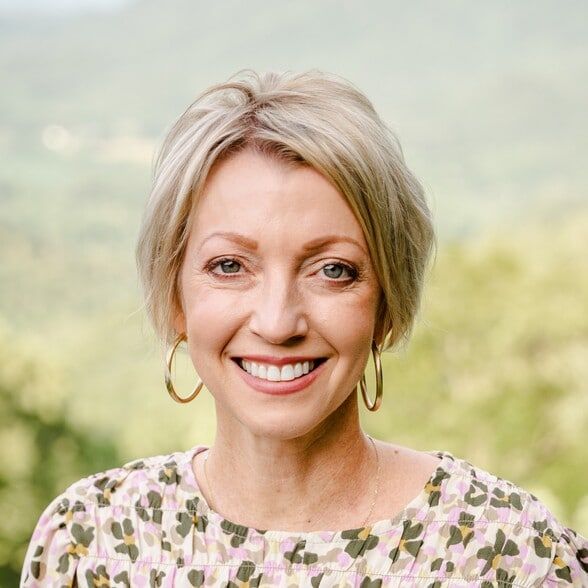 Land Listing Agent Photo