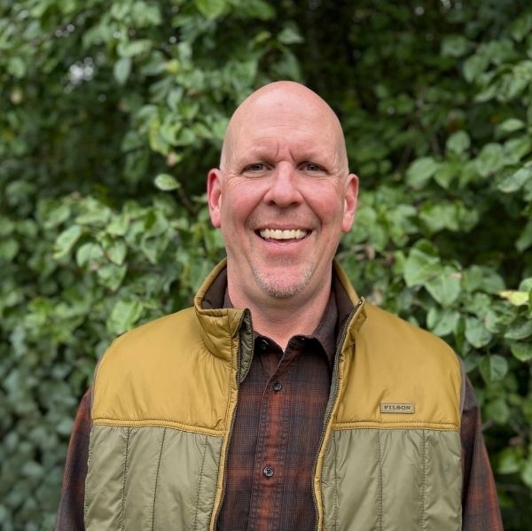 Land Listing Agent Photo