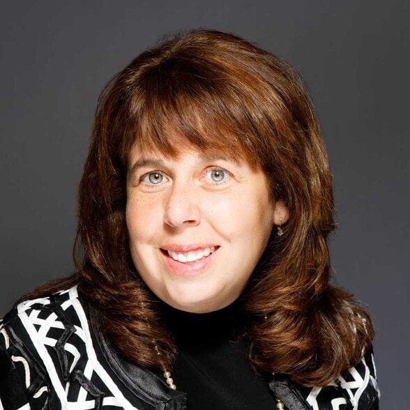 Land Listing Agent Photo