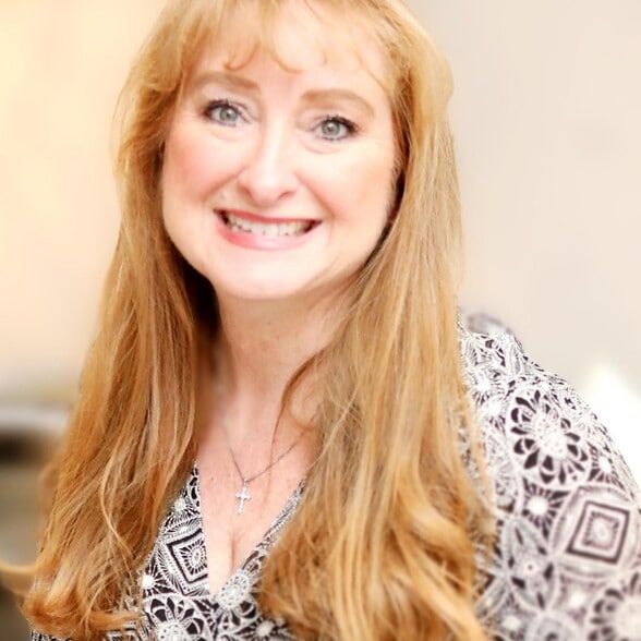 Land Listing Agent Photo