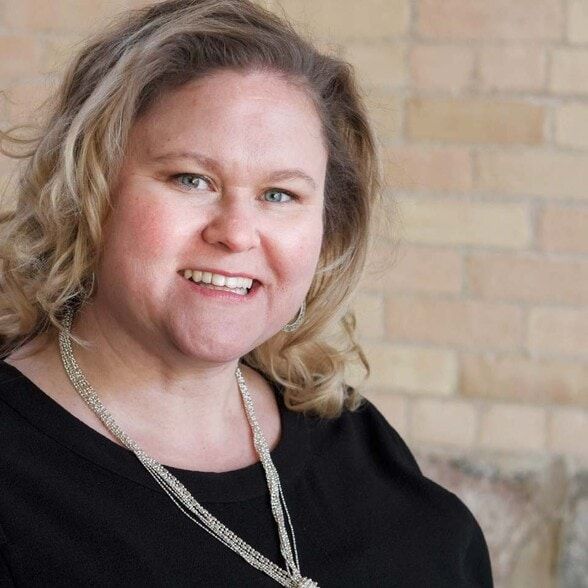 Land Listing Agent Photo