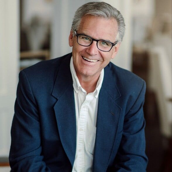 Land Listing Agent Photo