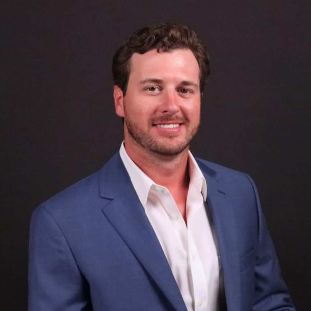 Land Listing Agent Photo