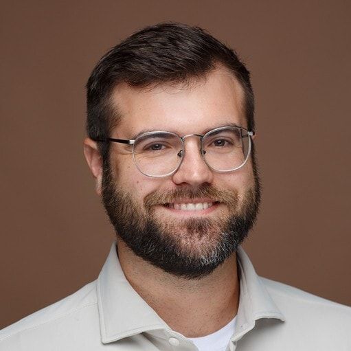 Land Listing Agent Photo