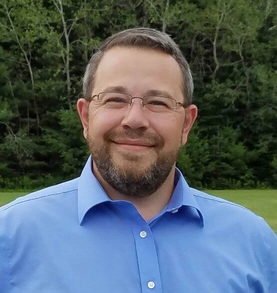 Land Listing Agent Photo