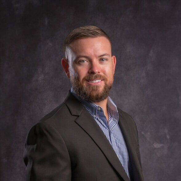 Land Listing Agent Photo