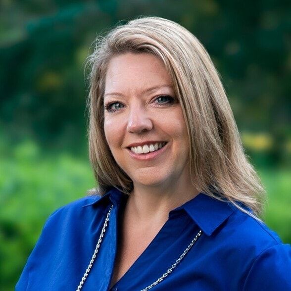 Land Listing Agent Photo