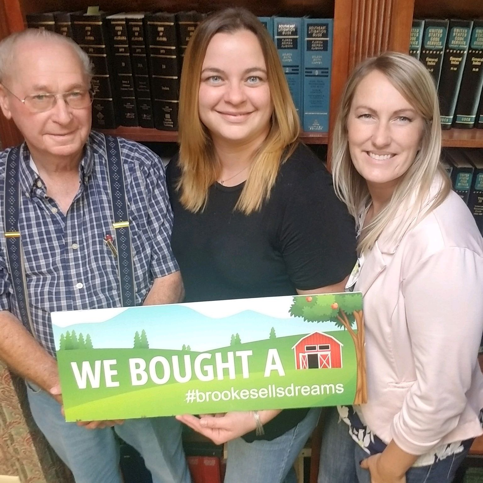 Land Listing Agent Photo