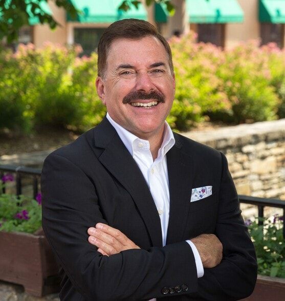 Land Listing Agent Photo