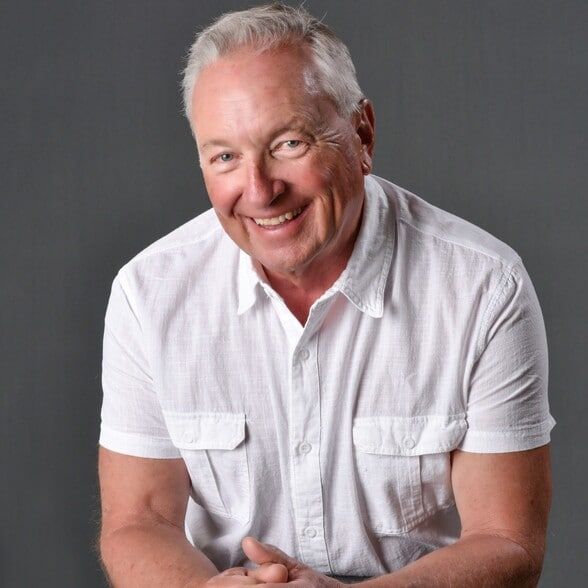 Land Listing Agent Photo