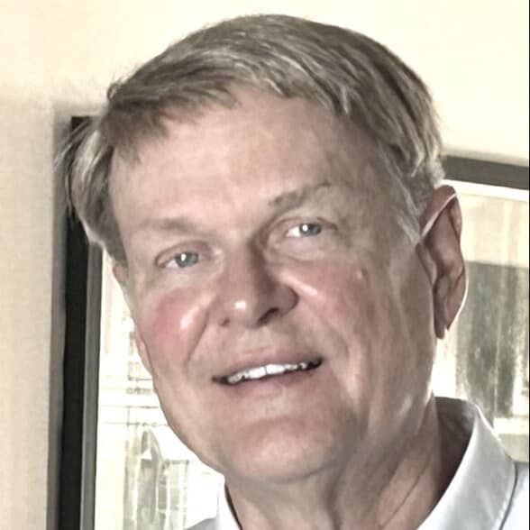 Land Listing Agent Photo