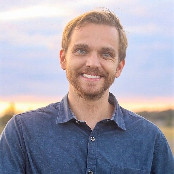 Land Listing Agent Photo