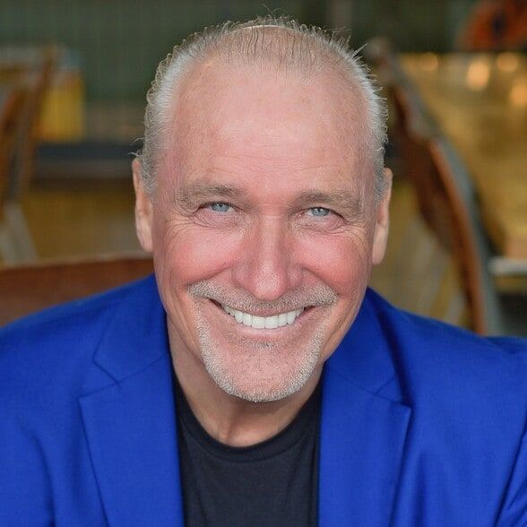 Land Listing Agent Photo