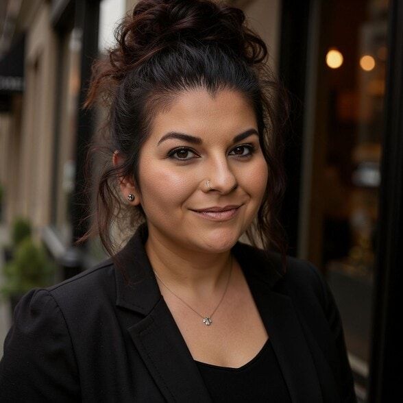 Land Listing Agent Photo