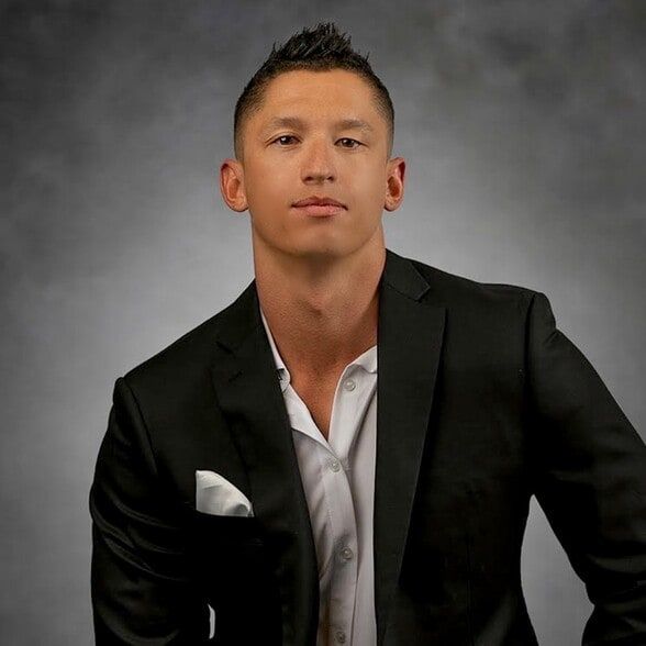 Land Listing Agent Photo