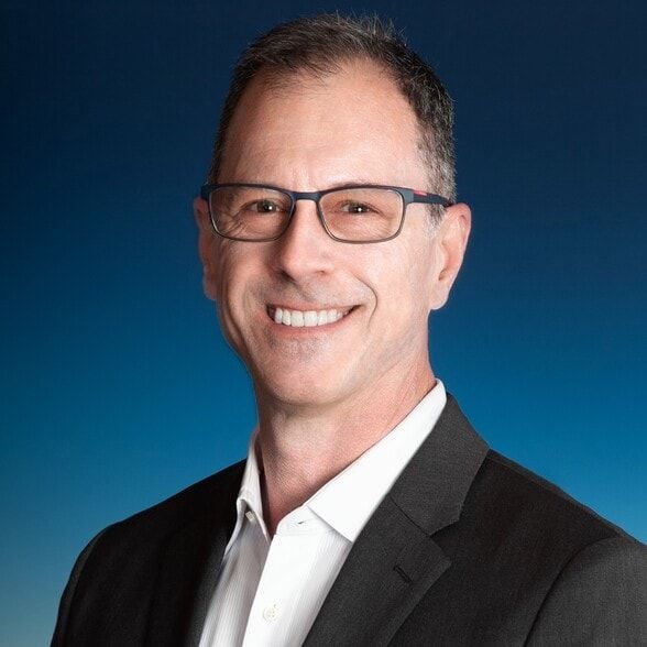 Land Listing Agent Photo