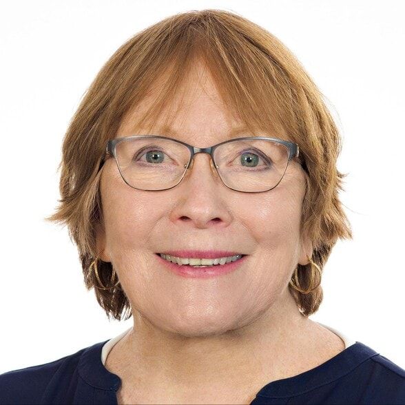 Land Listing Agent Photo