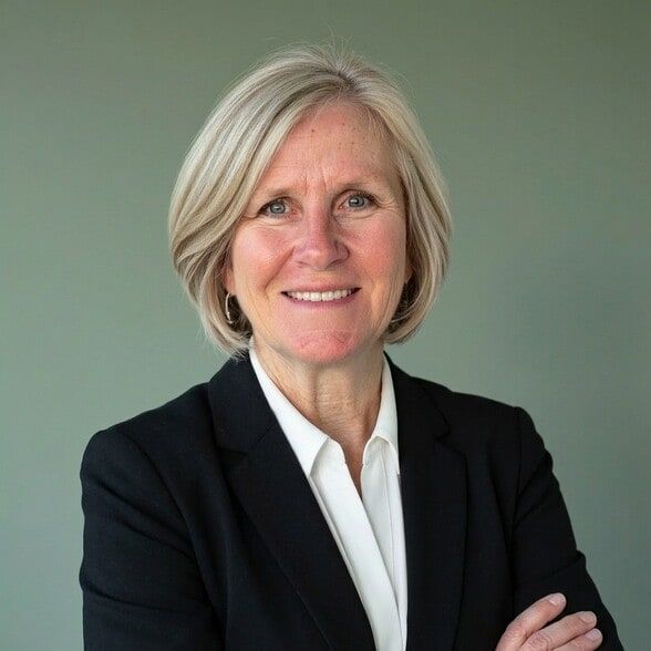 Land Listing Agent Photo