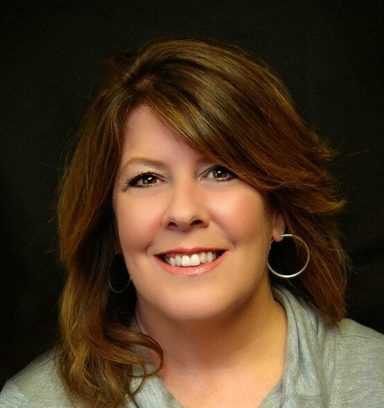 Land Listing Agent Photo