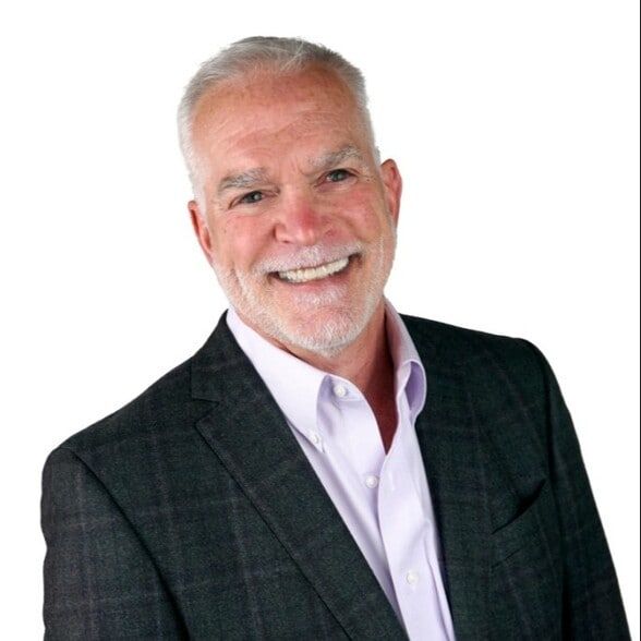 Land Listing Agent Photo