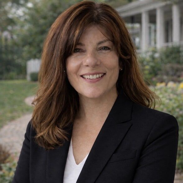 Land Listing Agent Photo