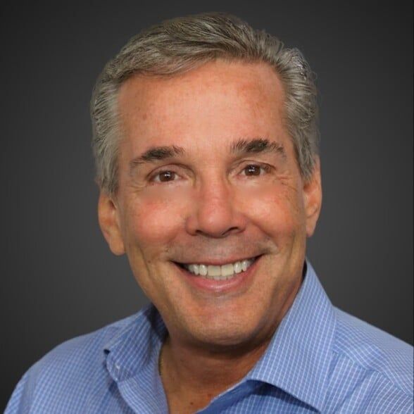 Land Listing Agent Photo