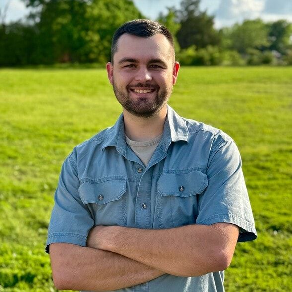 Land Listing Agent Photo