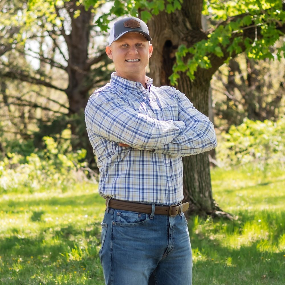 Land Listing Agent Photo