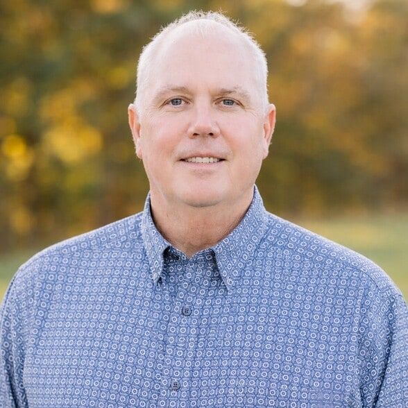 Land Listing Agent Photo