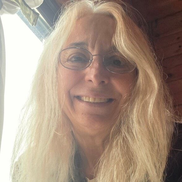 Land Listing Agent Photo