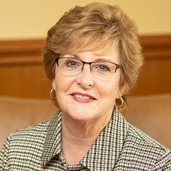 Land Listing Agent Photo