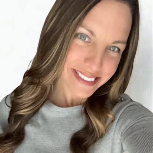 Land Listing Agent Photo