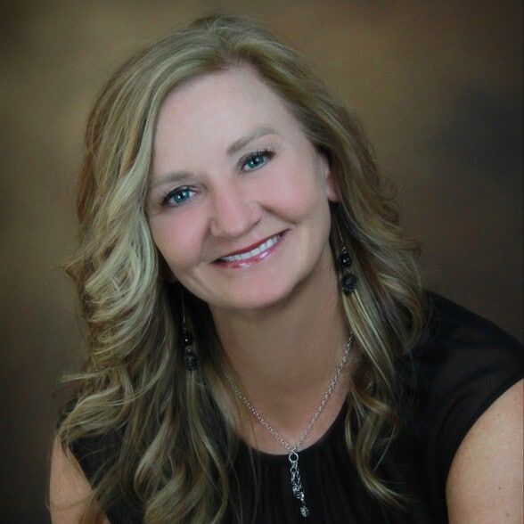 Land Listing Agent Photo