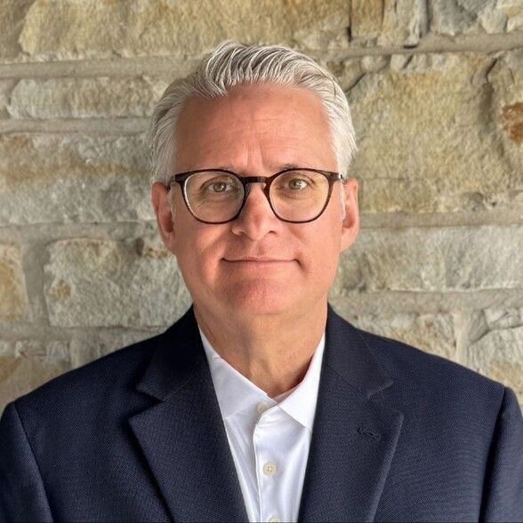 Land Listing Agent Photo