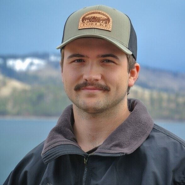 Land Listing Agent Photo