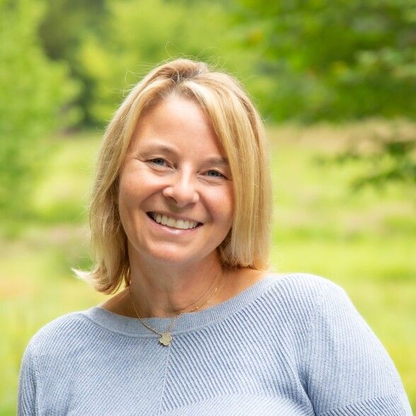 Land Listing Agent Photo