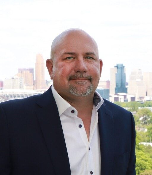 Land Listing Agent Photo