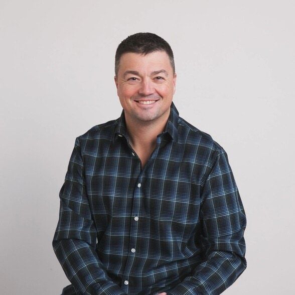 Land Listing Agent Photo