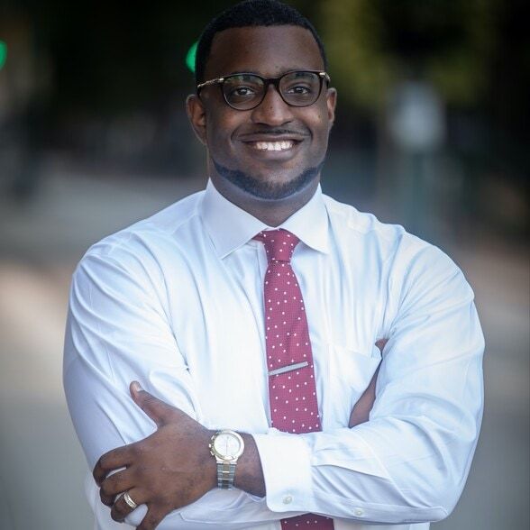 Land Listing Agent Photo