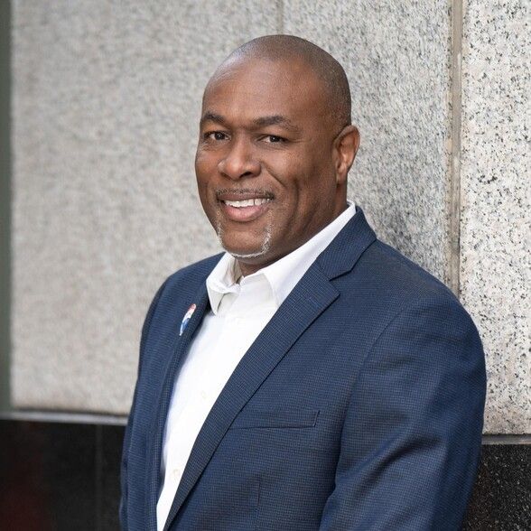 Land Listing Agent Photo