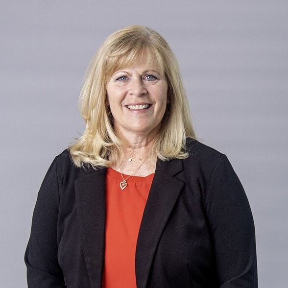 Land Listing Agent Photo