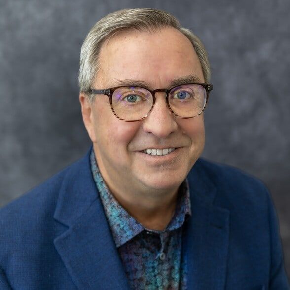 Land Listing Agent Photo