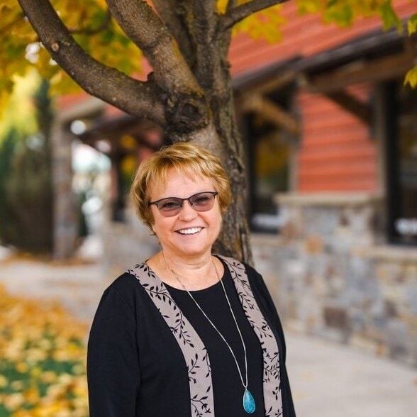 Land Listing Agent Photo